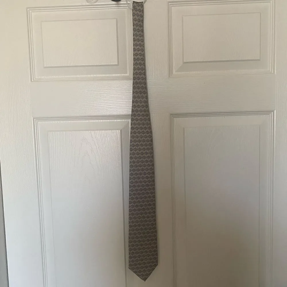 GUCCI Men’s Silk Tie Made In Italy